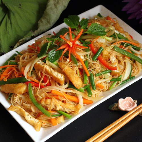 Hướng dẫn cách làm bún gạo xào chay