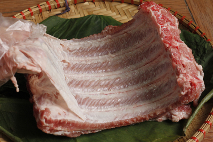 Hướng dẫn cách làm sườn tảng nướng cam