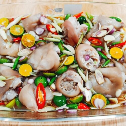 Hướng dẫn làm móng giò ngâm sả tắc ngon cực dễ